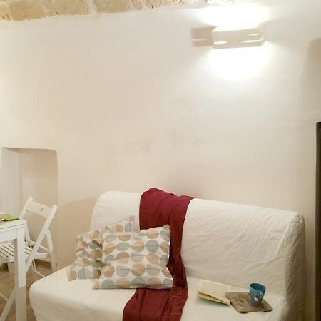 Appartement Little Tower à Bari Extérieur photo